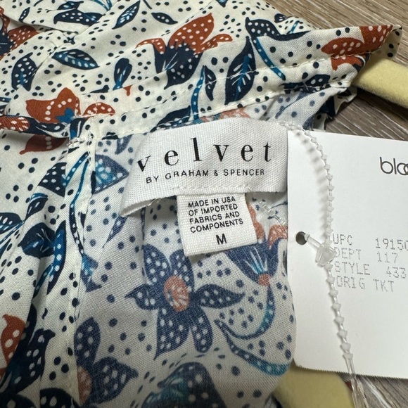 VELVET by Graham & Spencer —Rosetta Floral Printed Blouse - Picture 6 of 8